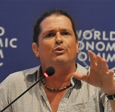 VanessaPalmerBlas/carlosvives.jpg