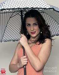 VanessaPalmerBlas/singingintherain.jpg